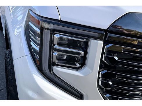 Used 2024 GMC Sierra 1500 Denali Ultimate image 29