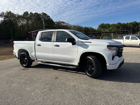 Used 2022 Chevrolet Silverado 1500 Custom image 10