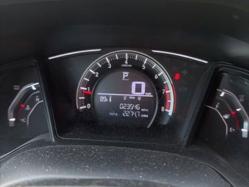 Used 2018 Honda Civic LX image 5