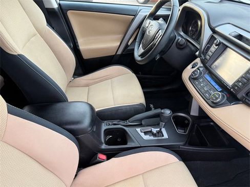 Used 2016 Toyota RAV4 XLE w/ Convenience Package image 24