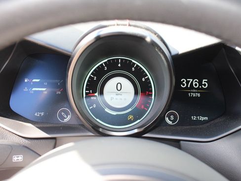 Used 2020 Aston Martin V8 Vantage Coupe image 24