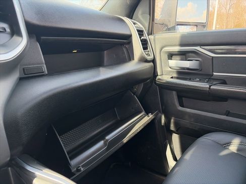 Used 2024 RAM 2500 Big Horn w/ Off Road Package image 20