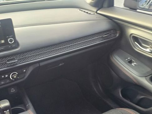 Used 2024 Honda HR-V Sport image 18