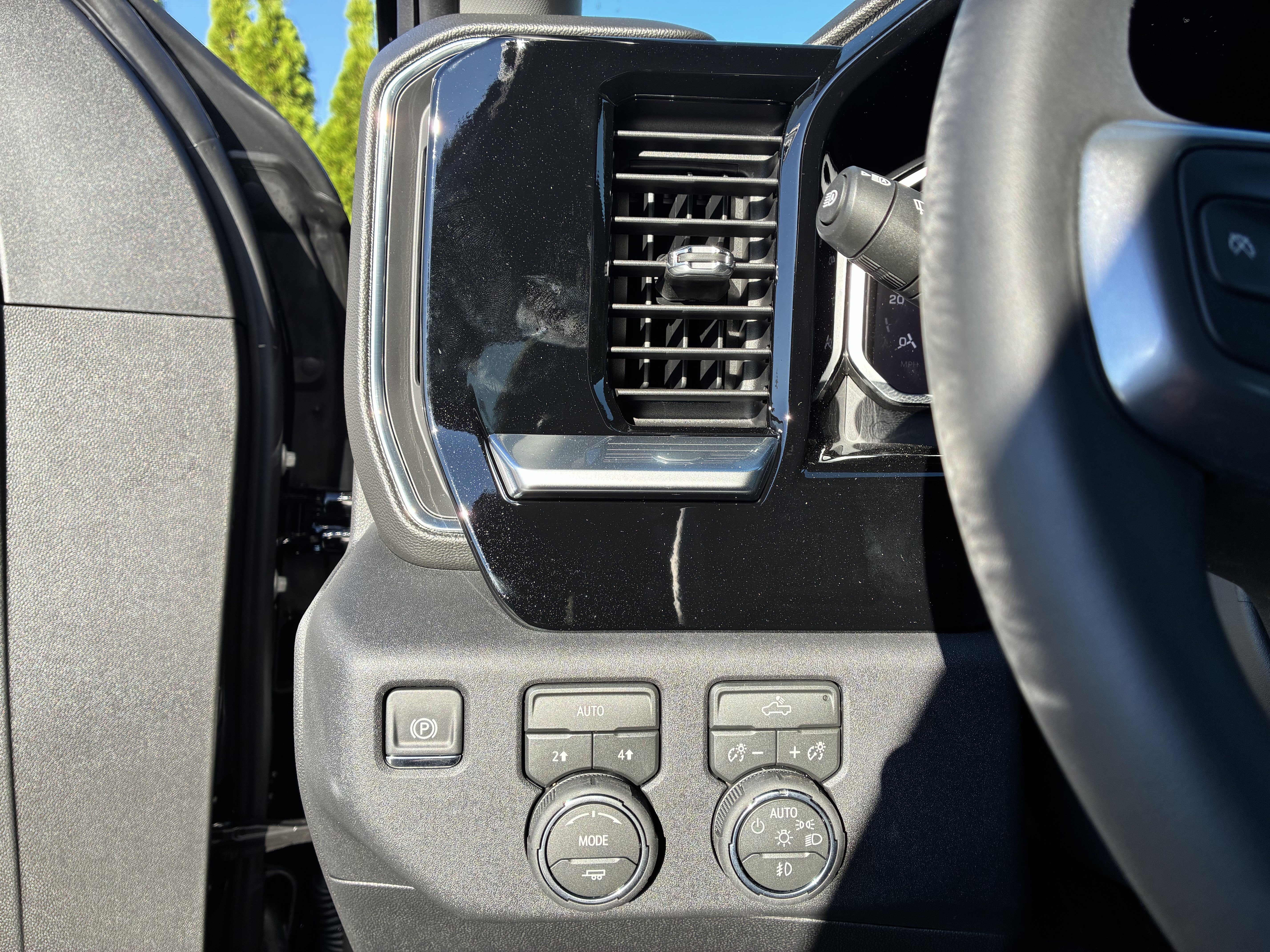 New 2026 Chevrolet Silverado 1500 RST w/ Convenience Package II AWD/4WD image 27