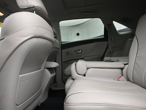 Used 2014 Toyota Venza XLE w/ XLE Premium Package image 10