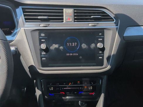 Used 2022 Volkswagen Tiguan SE R-Line FWD image 10