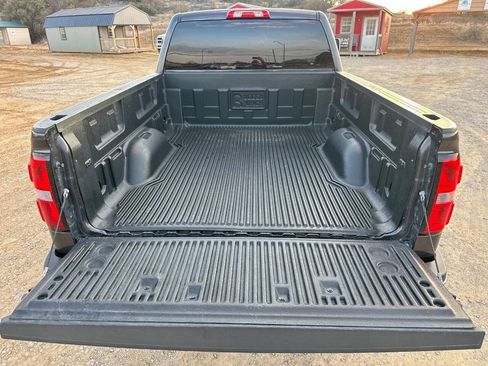 Used 2015 GMC Sierra 2500 SLE w/ Suspension Package, Off-Road image 32