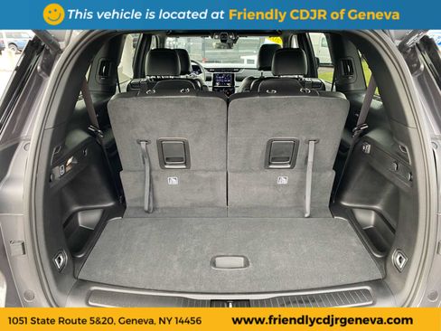 Used 2025 Jeep Grand Cherokee L Altitude image 13