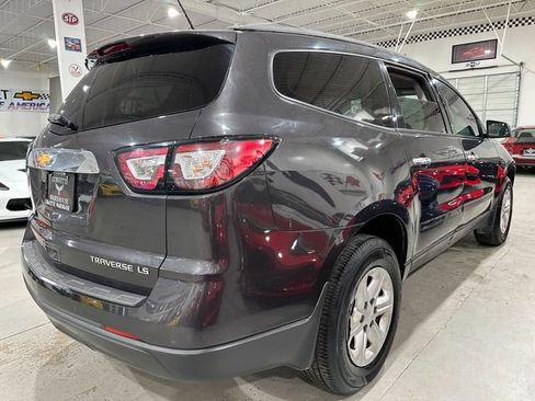 Used 2013 Chevrolet Traverse LS FWD image 6