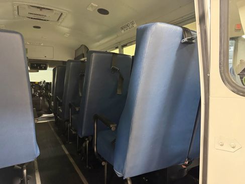 Used 2019 Chevrolet Express 3500 w/ School Bus Package image 28