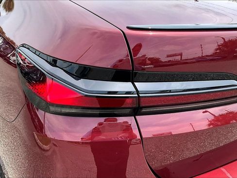 Used 2023 BMW 740i w/ Parking Assistance Package RWD image 23