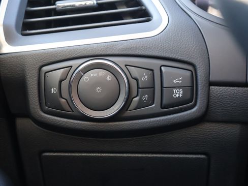 Used 2024 Ford Edge Titanium image 36