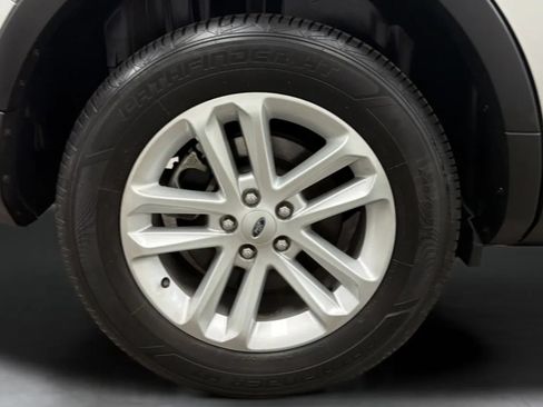 Used 2014 Ford Explorer XLT FWD image 26