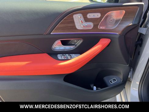 New 2026 Mercedes-Benz GLE 53 AMG 4MATIC image 16