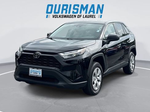 Used 2025 Toyota RAV4 LE AWD/4WD image 1