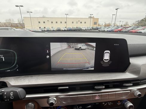 Used 2023 Kia Telluride EX X-Line image 27