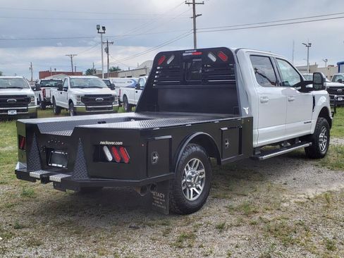 Used 2019 Ford F350 Lariat w/ Lariat Value Package image 2