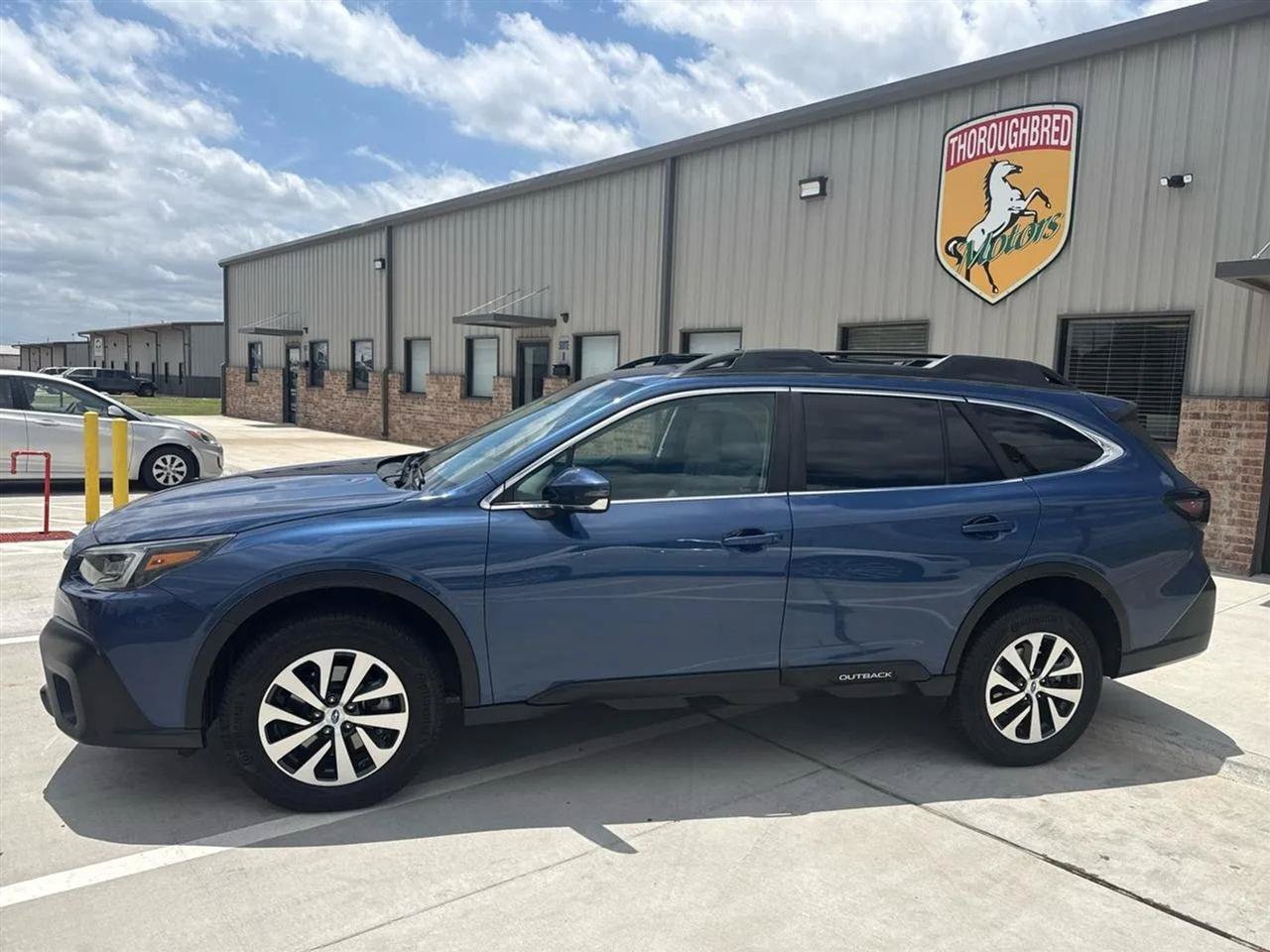 Used 2021 Subaru Outback Premium AWD/4WD image 16