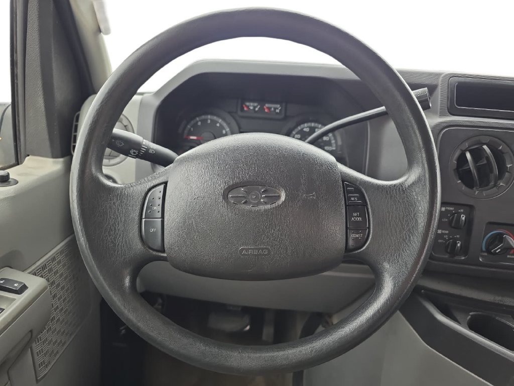 Used 2012 Ford E-350 and Econoline 350 XLT RWD image 32