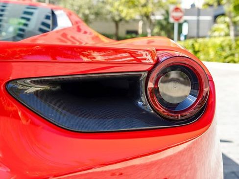 Used 2018 Ferrari 488 GTB image 50