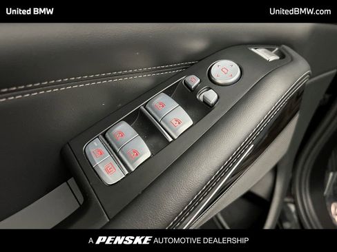 Used 2023 BMW X7 xDrive40i image 22