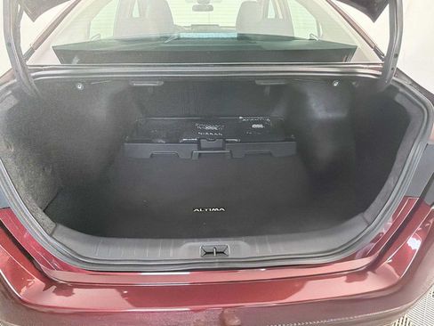 Used 2025 Nissan Altima 2.5 SV w/ SV Premium Package FWD image 23