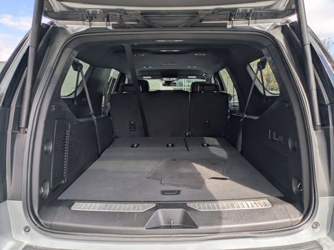 Used 2024 Chevrolet Suburban Premier AWD/4WD image 14