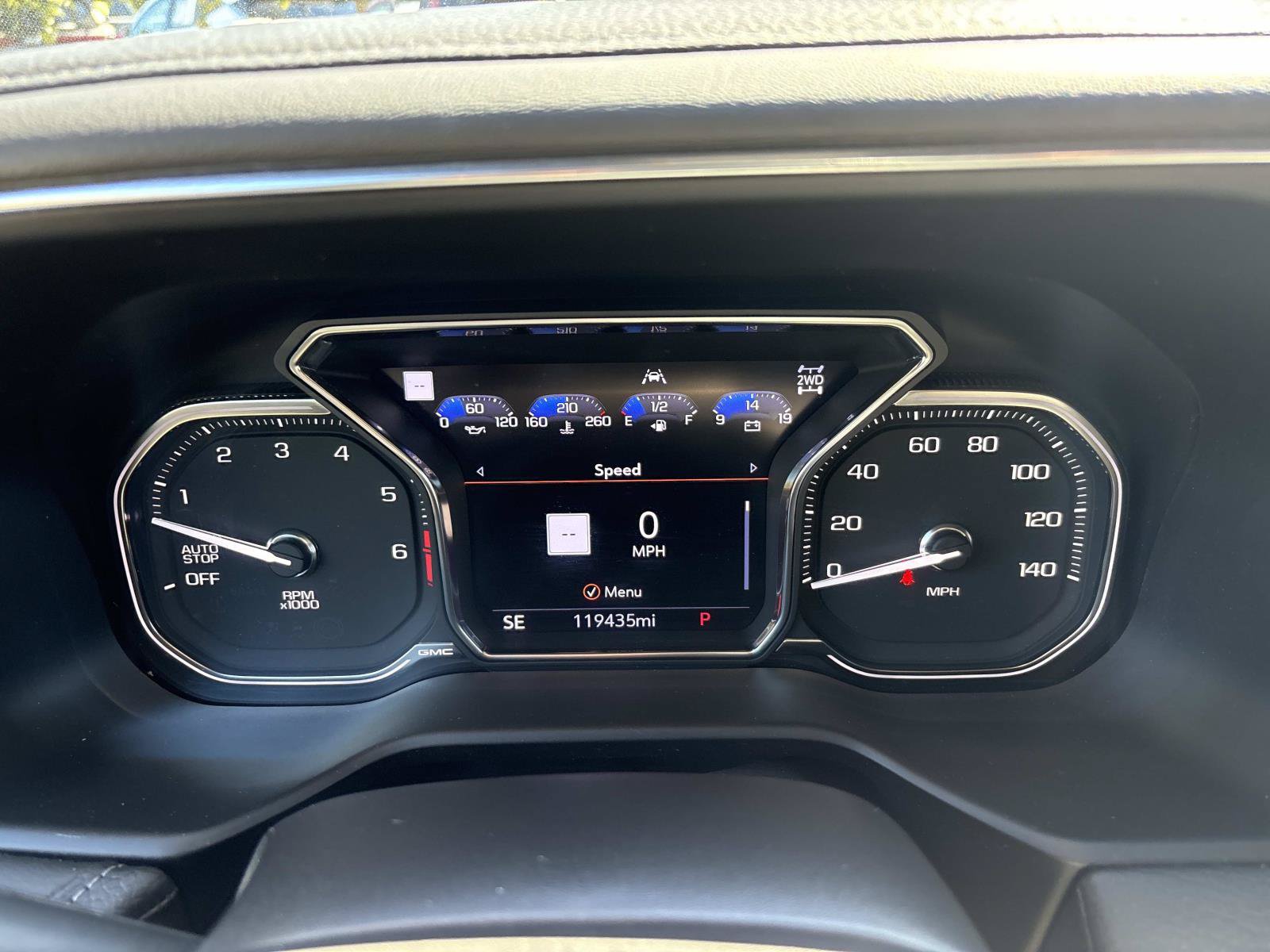 Used 2021 GMC Yukon Denali w/ Denali Premium Package AWD/4WD image 21