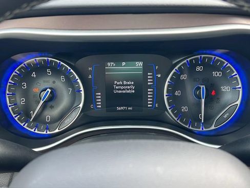 Used 2024 Chrysler Voyager LX FWD image 18