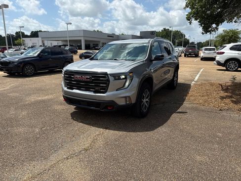 Used 2024 GMC Acadia AT4 w/ Luxury Package AWD/4WD image 1