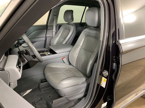 Used 2020 Lincoln Aviator Reserve w/ Equipment Group 201A AWD/4WD image 32