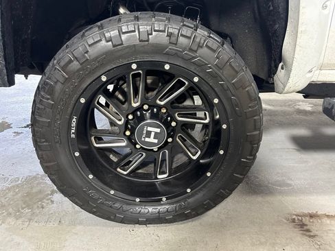 Used 2016 Chevrolet Silverado 2500 High Country w/ Duramax Plus Package AWD/4WD image 12