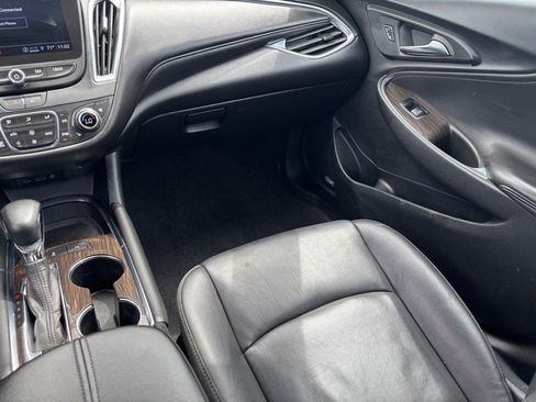Used 2024 Chevrolet Malibu LT FWD image 16