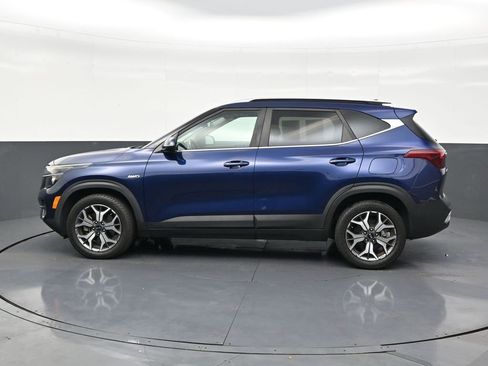 Used 2021 Kia Seltos EX AWD/4WD image 2