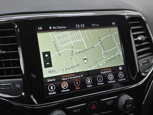 Used 2021 Jeep Grand Cherokee Limited w/ Premium Lighting Group image 26