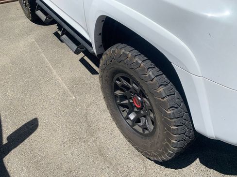 Used 2022 Toyota 4Runner TRD Pro AWD/4WD image 5