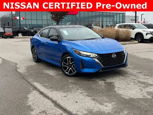 Used 2025 Nissan Sentra SR image 2