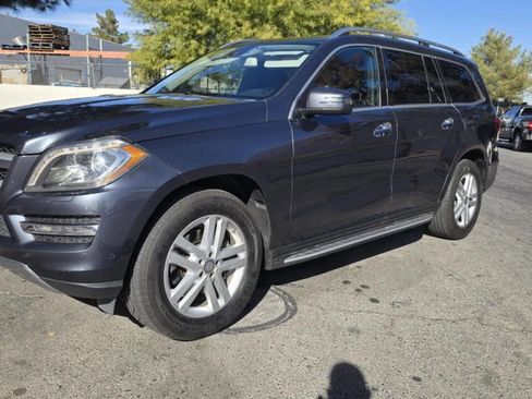 Used 2016 Mercedes-Benz GL 450 4MATIC image 4