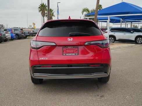 Used 2023 Honda HR-V EX-L image 6