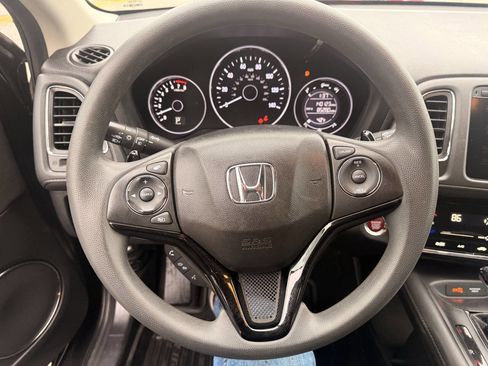 Used 2017 Honda HR-V EX image 16
