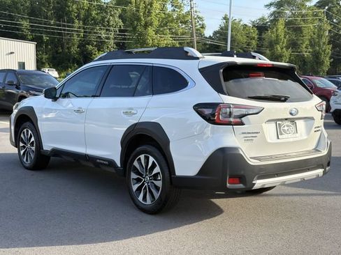 Certified 2025 Subaru Outback Touring XT AWD/4WD image 5