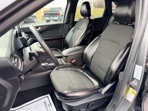 Used 2024 Ford Escape ST-Line image 11