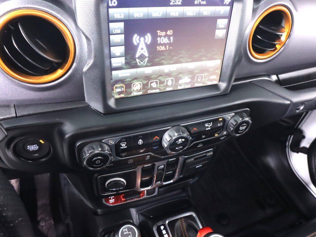 Used 2022 Jeep Gladiator Mojave w/ LED Lighting Group AWD/4WD image 15
