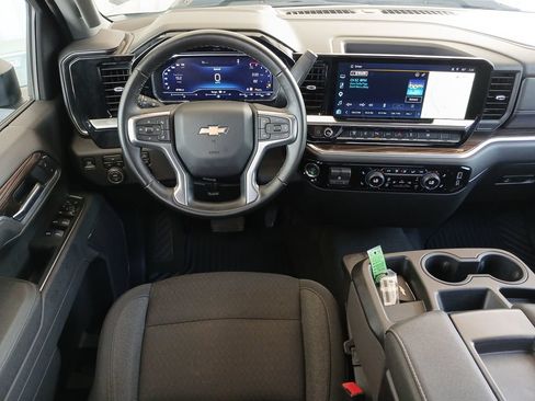 Used 2025 Chevrolet Silverado 3500 LT w/ Safety Package AWD/4WD image 12