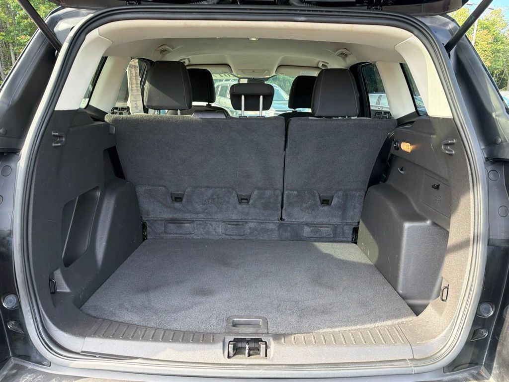 Used 2017 Ford Escape SE w/ Equipment Group 201A AWD/4WD image 28