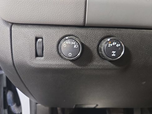 Used 2022 Chevrolet Colorado W/T w/ WT Convenience Package AWD/4WD image 27