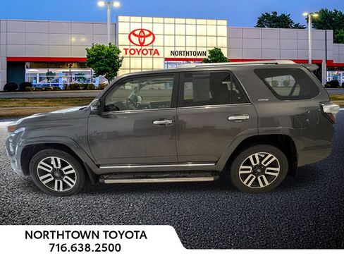Used 2016 Toyota 4Runner Limited image 11