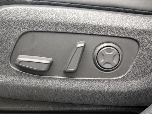 Certified 2022 Kia Carnival SX FWD image 27