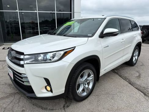 Used 2018 Toyota Highlander Limited w/ Protection Package #3 AWD/4WD image 3