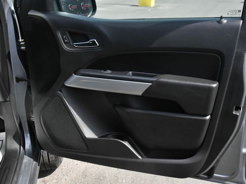 Used 2021 Chevrolet Colorado LT w/ Fleet Safety Package image 36